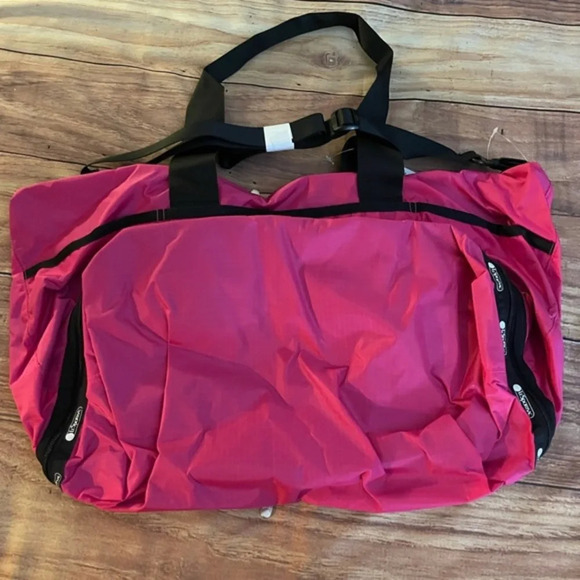 LESPORTSAC Dakota Medium Deluxe Overnight Bag - Picture 7 of 13